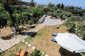 Alice & Teo Houses