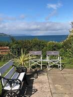 1 Bed Flat - Sleeps 5 - Parking - Garden - Pets