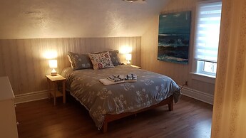 Driftwood Haus