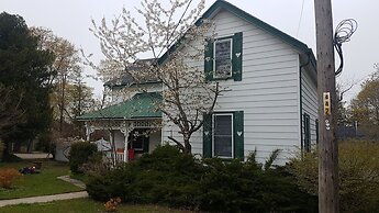 Driftwood Haus
