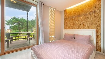 Goseong Sea&star Pension