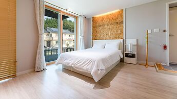 Goseong Sea&star Pension