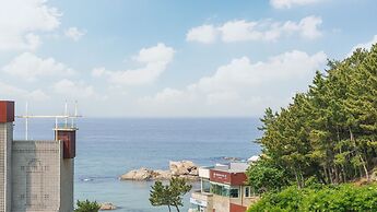Goseong Sea&star Pension