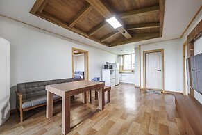 Goseong Maple Kids&spa&poolivilla