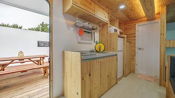 Goseong Jjun Camping Pension