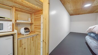 Goseong Jjun Camping Pension