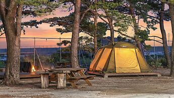 Goseong Jjun Camping Pension