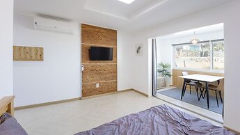 Namhae Jjhouse Pension