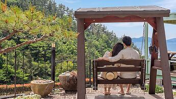 Namhae Palace1470 Pension