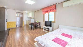 Geoje Evergreen&pinetree Pension