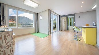 Gapyeong Applerotgi Pension