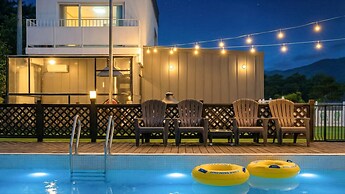 Gapyeong Dangdangi Pet Poolvilla Blue