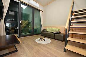 Yeosu Chunghong Pension