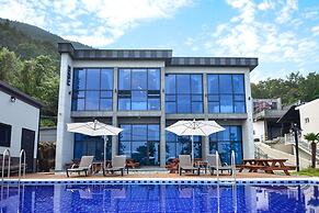 Yeosu Tivoli Pension