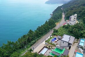 Yeosu Tivoli Pension