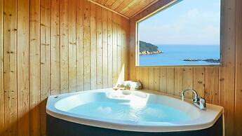 Geoje Purenneoul Pension