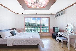 Ganghwa Ara Pension