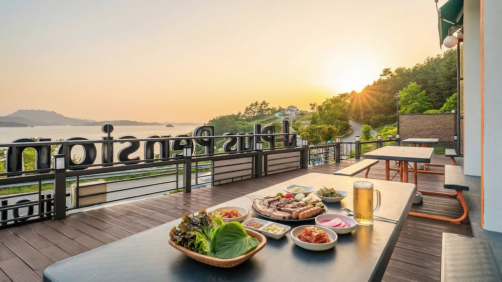 Yeosu Jplus Pension