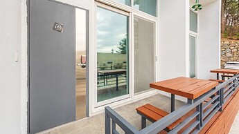 Yeosu Jplus Pension