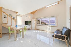 Yeosu Healling Spa Pension