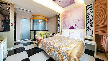 Yeosu King Pension Tel