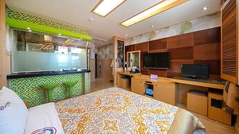 Yeosu King Pension Tel