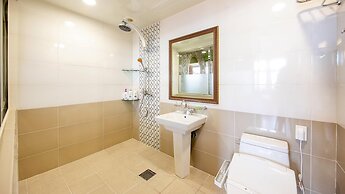 Yeosu King Pension Tel
