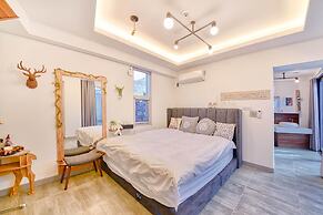 Seogwipo Dawa Pool Villa Pension