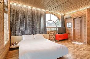Seogwipo Neulbada Pet Pension