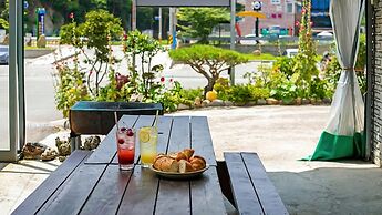 Samcheok Sol Beach Pension