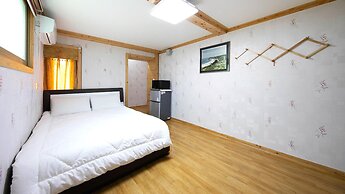 Samcheok Sol Beach Pension