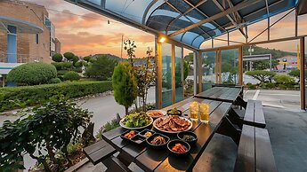 Samcheok Sol Beach Pension