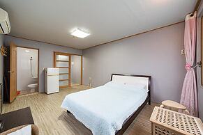 Samcheok Sol Beach Pension