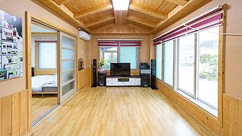 Samcheok Sol Beach Pension