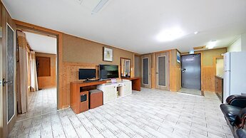 Yeosu The King Pension