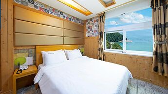 Yeosu The King Pension