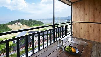 Yeosu Hwangto Pension