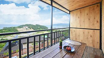 Yeosu Hwangto Pension