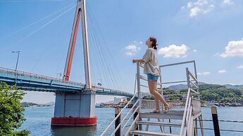 Yeosu Janggun Island Pension