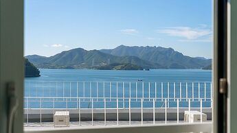 Yeosu Yegreena Spa Pension