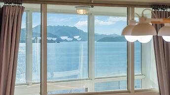 Yeosu Yegreena Spa Pension