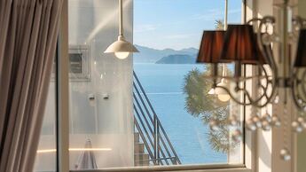 Yeosu Yegreena Spa Pension