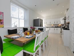 6 Albany Terrace