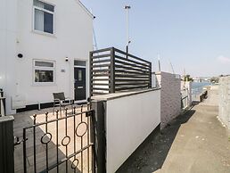 2 Beach Cottage