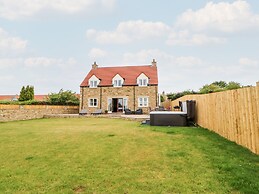 Stackyard House