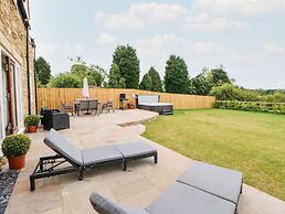Stackyard House