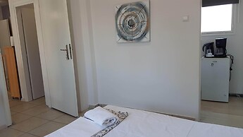 Errathens Sky Apartment