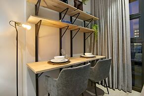 16 On Bree - Unit 2810
