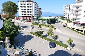 Privé City Hotel
