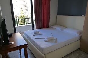 Privé City Hotel